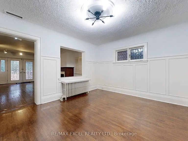 317 Warren Rd — Photo 10
