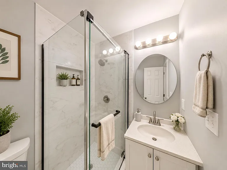 18428 Point Seneca Pl — Photo 11