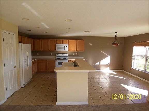 4th image of 3069 Tobago Ave