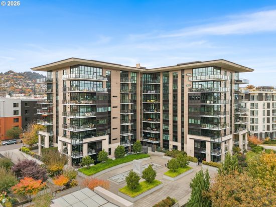 1830 NW Riverscape St APT 406, Portland, OR 97209