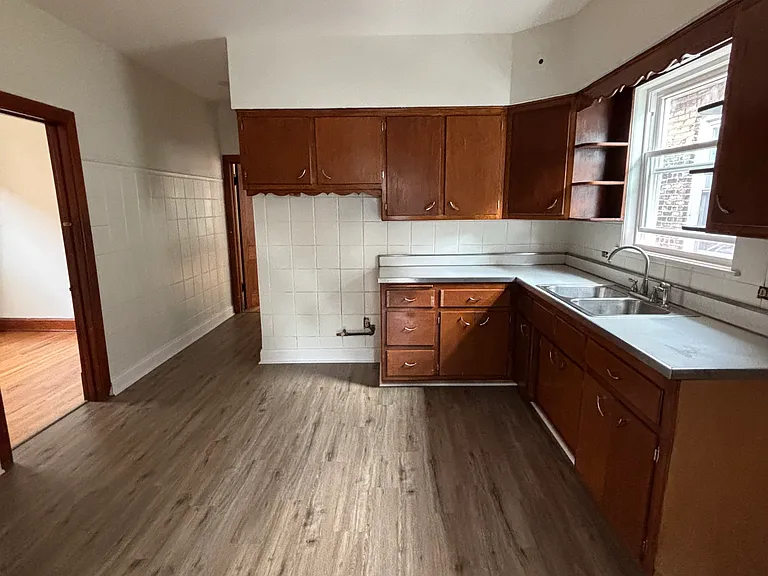 4552 S Christiana Ave #2 — Photo 8