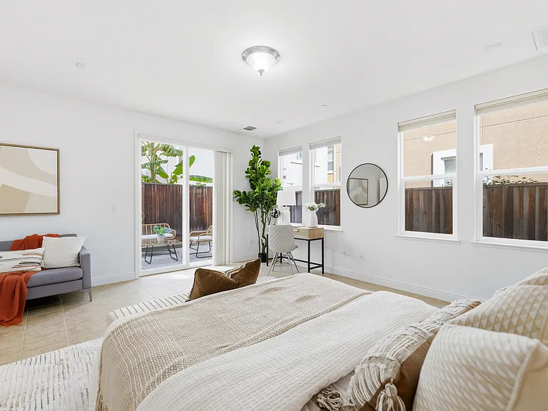3553 Meyer Pl — Photo 18