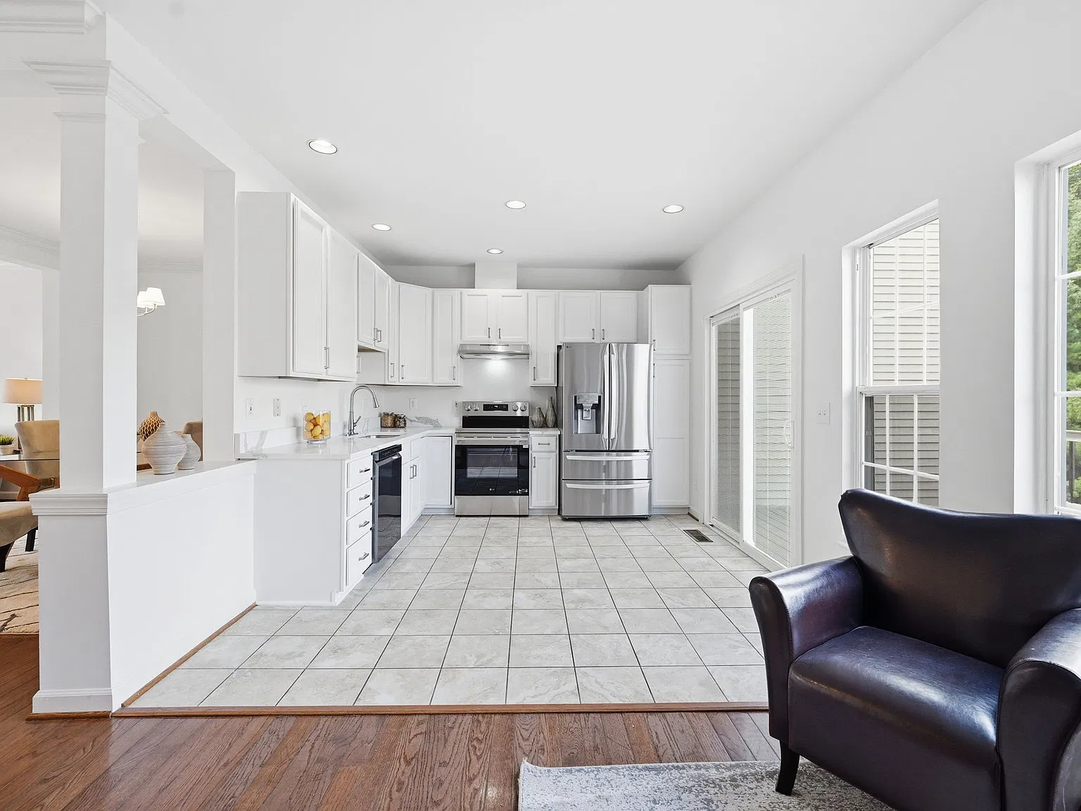 3 bed, 2172 sqft, $3,000 — Photo 3