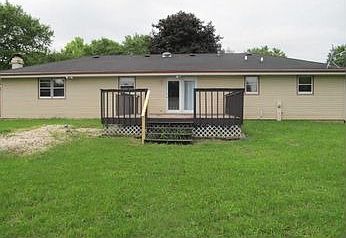 3rd image of 10932 Bayberry Dr