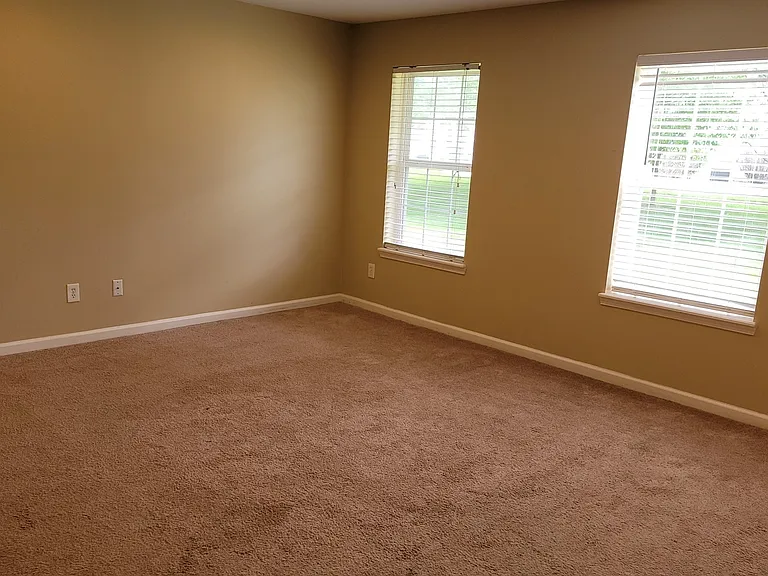 9435 Tanhurst Dr — Photo 3