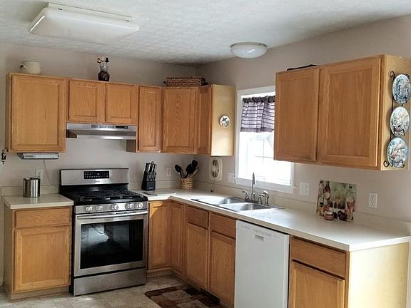 4th image of 108 Garfield Ave