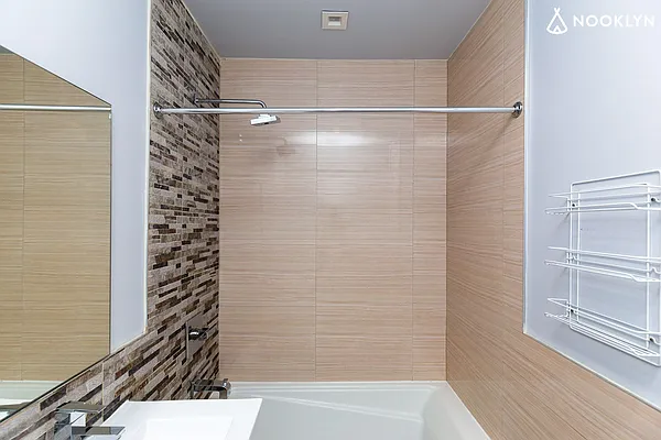 Rented by Nooklyn NYC LLC | media 32