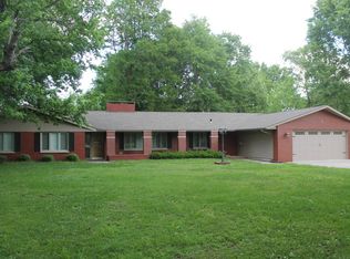 601 S Tower Rd, Carbondale, IL 62901