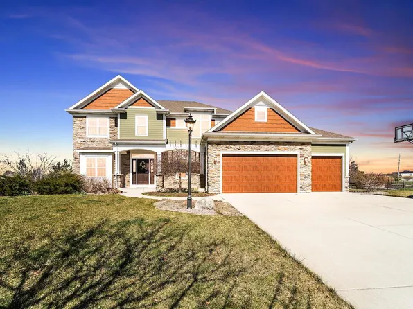 8529 Chaucer PLACE, Bristol, WI 53104