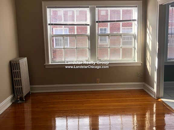 2nd image of 1716 W Albion Ave APT 3C