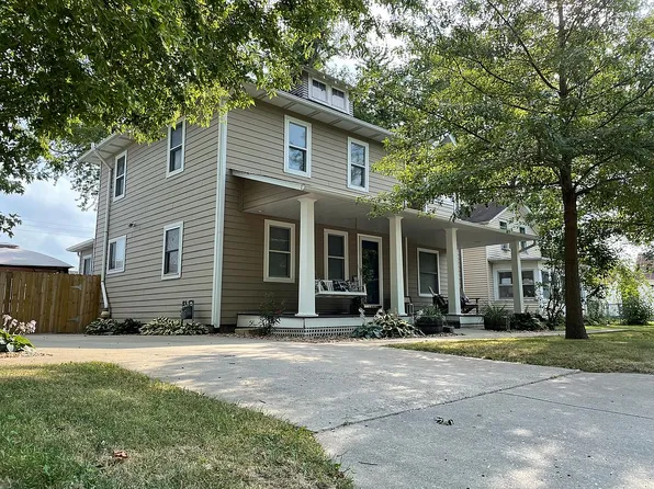 110 E 5th St, Wilton, IA 52778
