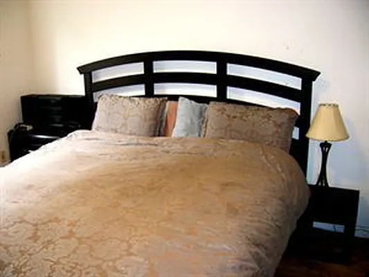 Rented by Douglas Elliman | media 8