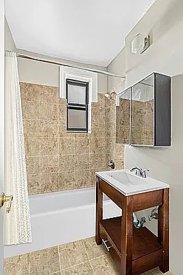 5th image of 1040 Carroll St APT 5I