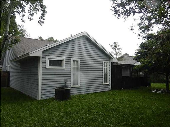 2nd image of 6468 Piccadilly Ln