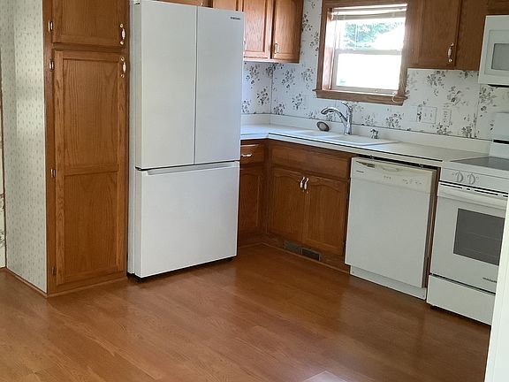 2nd image of 18 N St #373