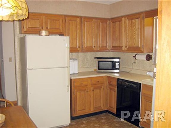 3rd image of 23722 N Pawnee Ct