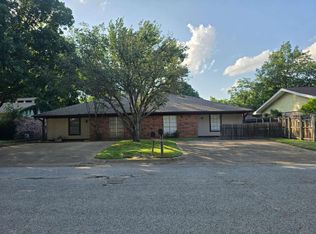 705 North St #A, Weatherford, TX 76086