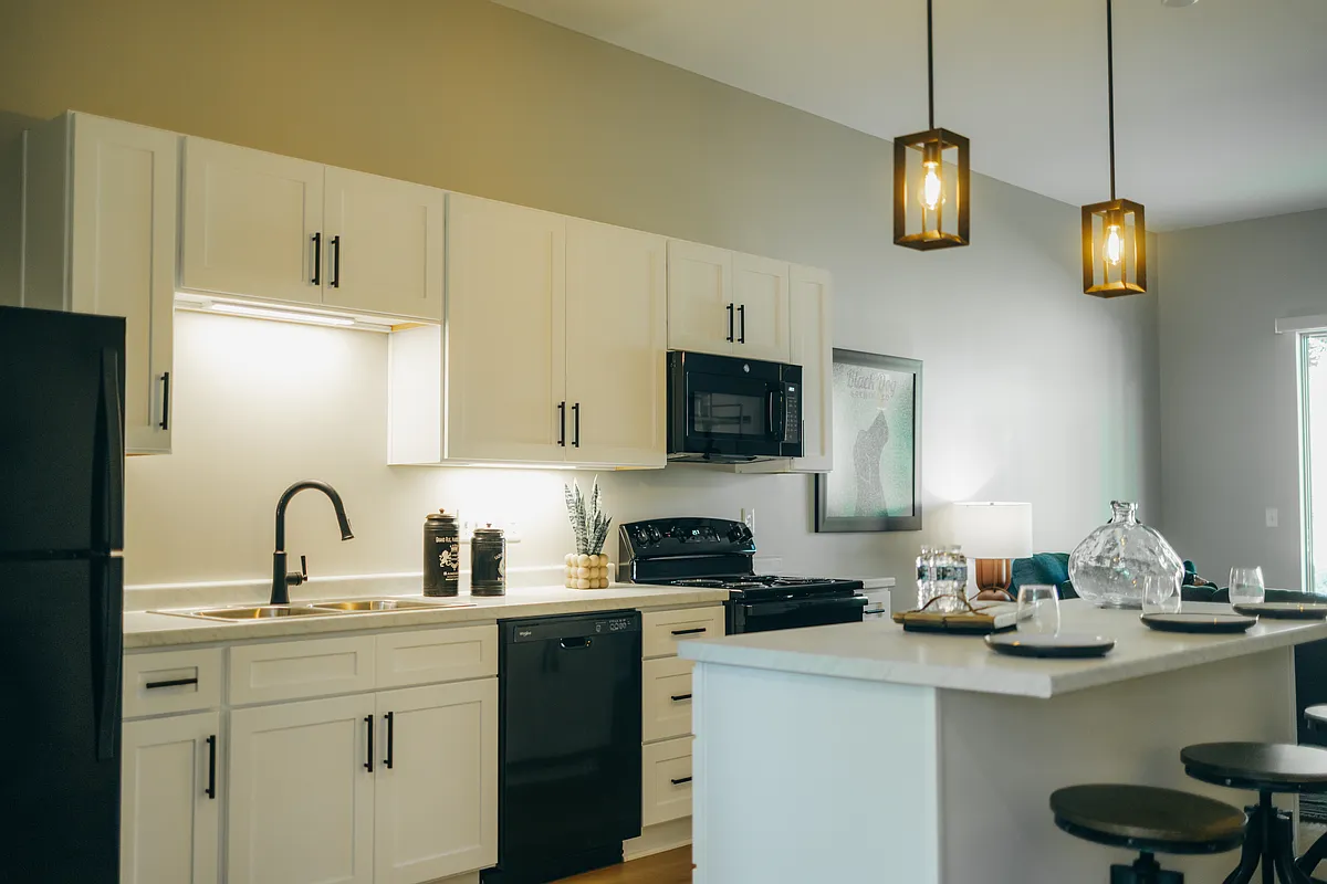 Photo 2 of 15 - 2500 S McClellan Ave #116 - Marquette, MI Building Photo - 2500 S McClellan Ave #116