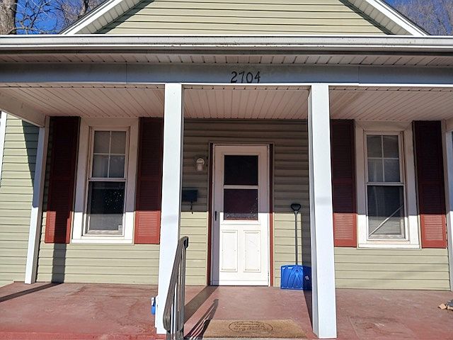 1st image of 2704 W 20th St