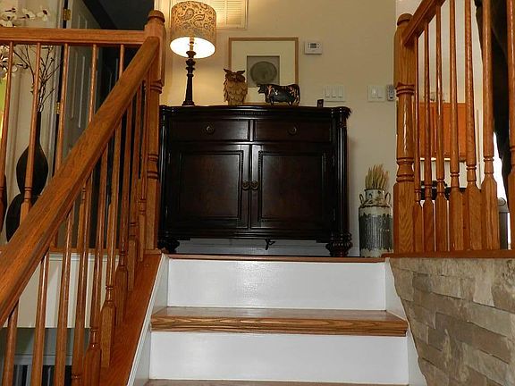 3rd image of 10637 Hamiltons Crossing Dr