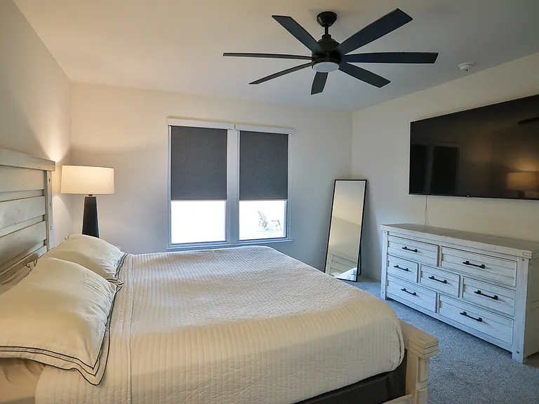 2412 Wheeler Ave — Photo 9