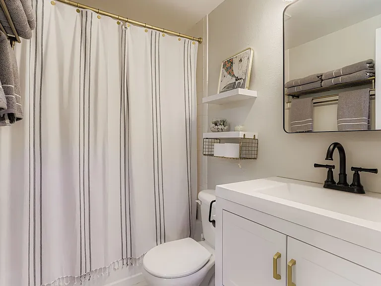 827 Maxwell Ave #H — Photo 18
