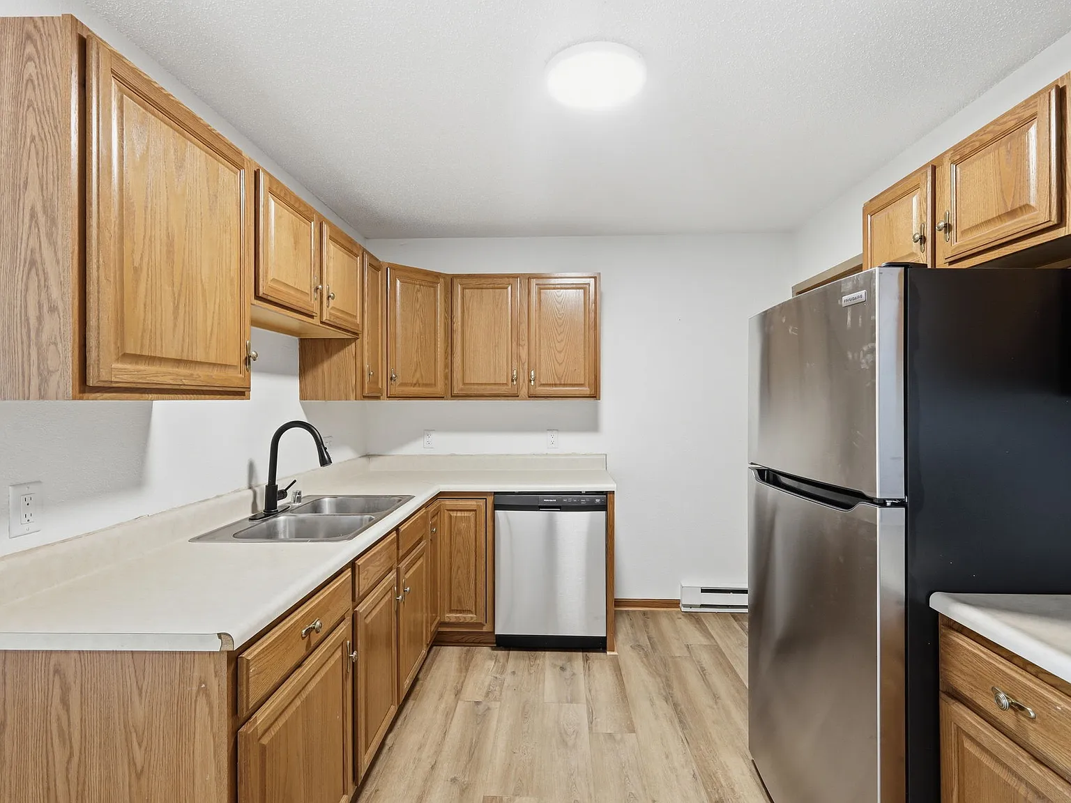 105 Scoops Dr, Dickeyville, WI 53808 — Photo 4