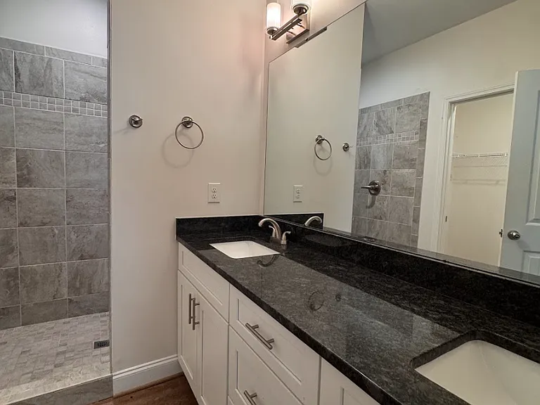 407 Albus Dr — Photo 7