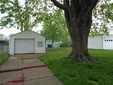 2nd image of 15758 Puritas Ave