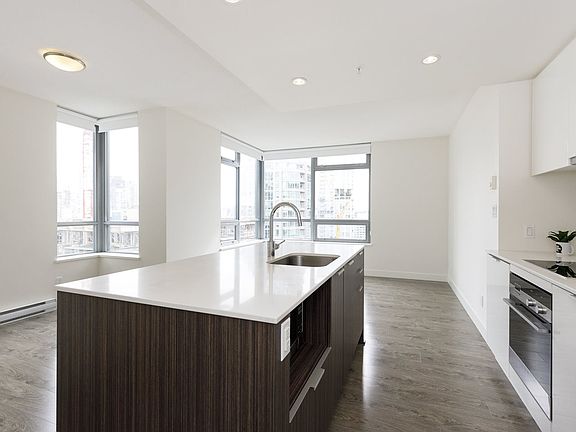 2nd image of 1308 Hornby St #1207