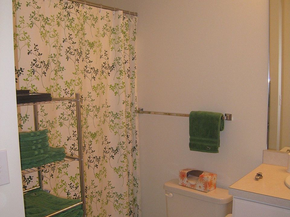 2nd image of 30 Franklin St Unit 121