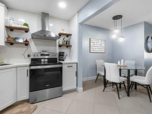 534 Shady Pine Way #A2, Greenacres, FL 33415