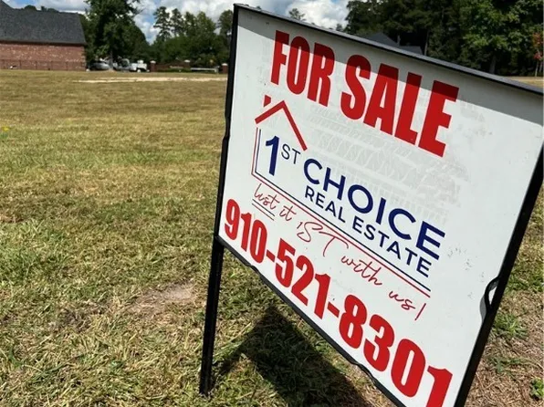 Wesley Pines Rd, Lumberton, NC 28358