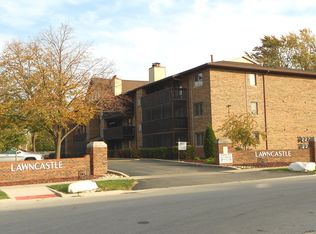 10401 S Menard Ave #101, Oak Lawn, IL 60453
