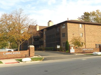 10401 Menard Ave APT 101, Oak Lawn, IL, 60453