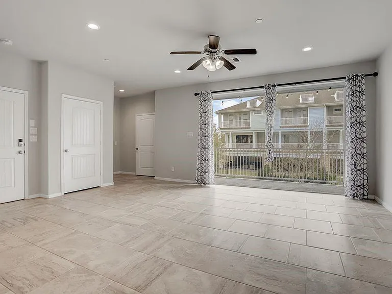 2714 Veranda Fls — Photo 13