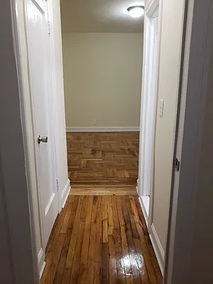 Rented by Smart NY Realty LLC | media 22