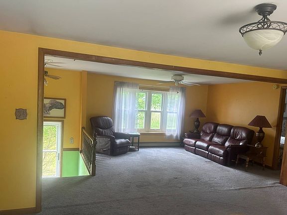 3rd image of 5677 Rome Taberg Rd