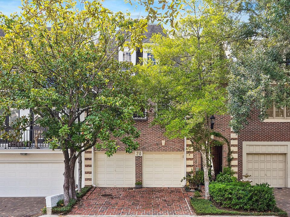 1st image of 20 Pine Briar Cir