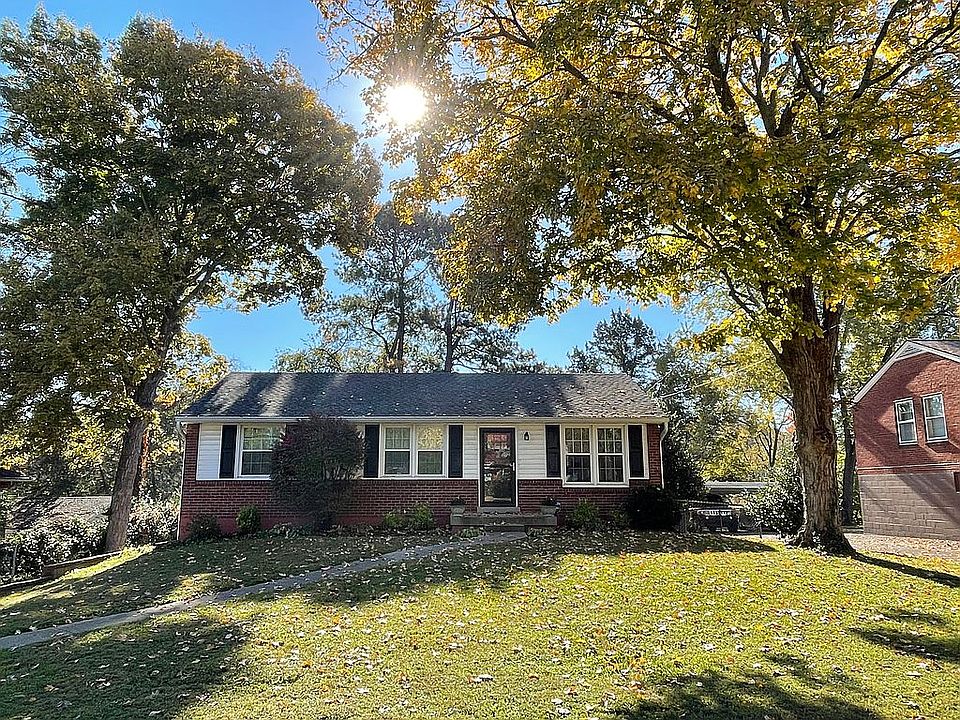 1st image of 2533 Woodberry Dr