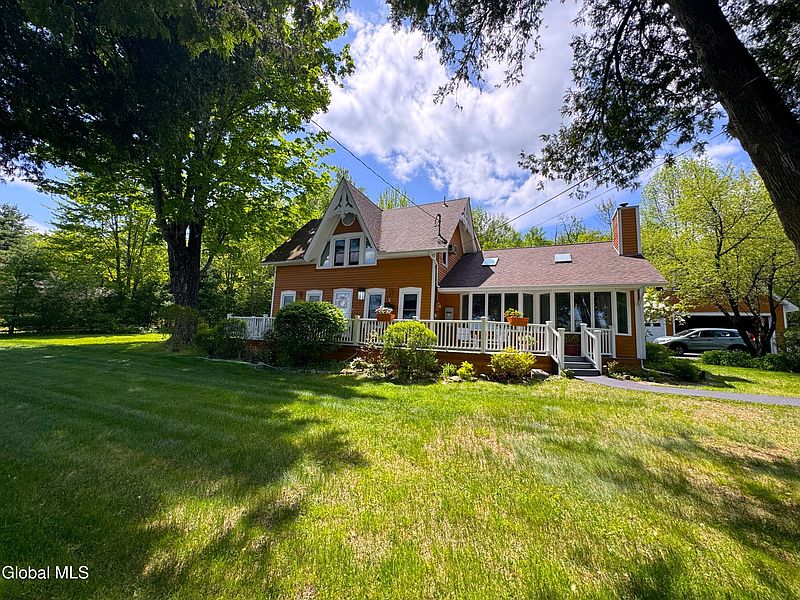 2nd image of 860 Trout Lake Road