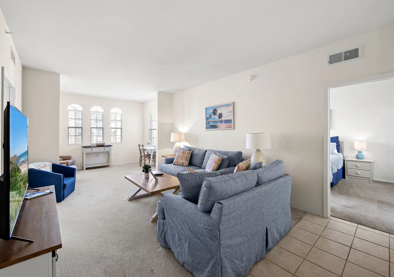 2/2 Condo In Beachwalk -Fully Furnished Seasonal Rental — Photo 4