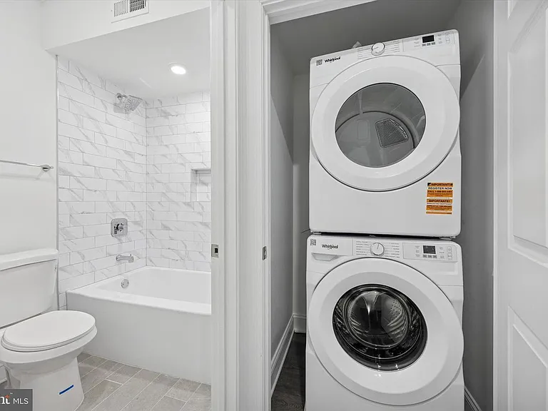 838 S 51st St #2 — Photo 9
