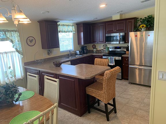 3rd image of 100 Fig Ct