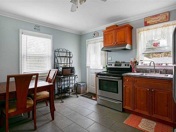 5th image of 101 Woodland Dr
