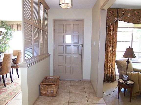 4th image of 3039 Sam Houston Dr