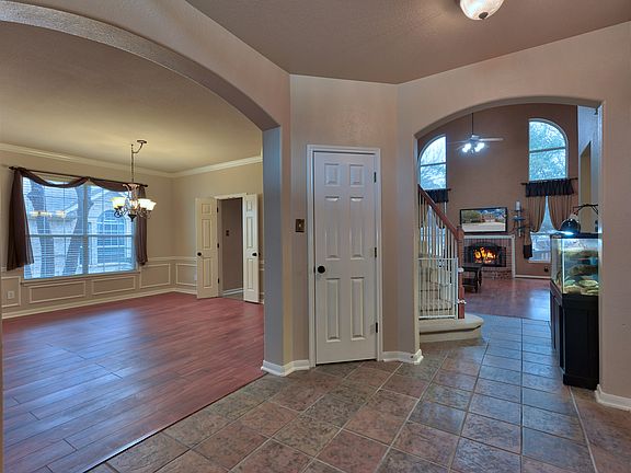 5th image of 384 Frank Baum Dr