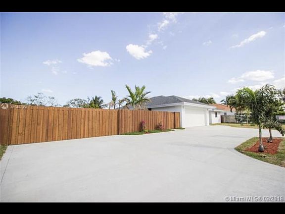5th image of 15649 NW 38th Ct