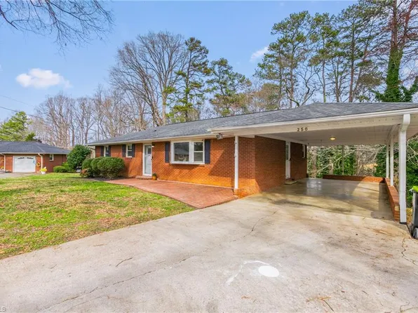 256 Ridge St, Lexington, NC 27295