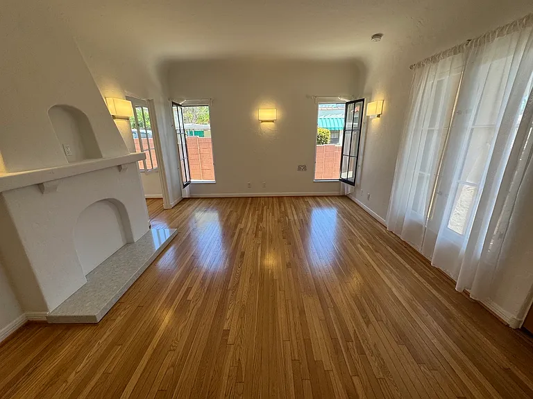 1557 S Genesee Ave #1557 — Photo 19